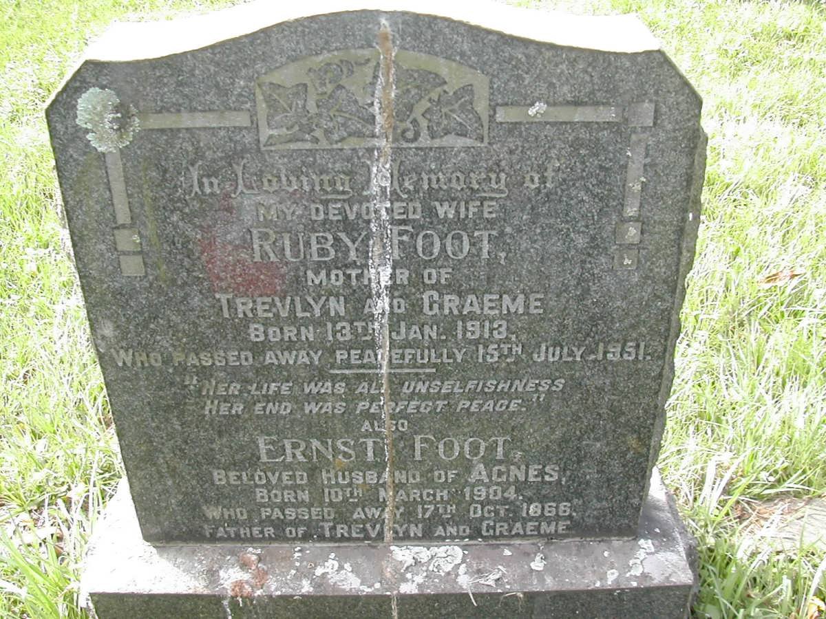 FOOT Ernest 1904-1966 :: FOOT Ruby 1913-1951
