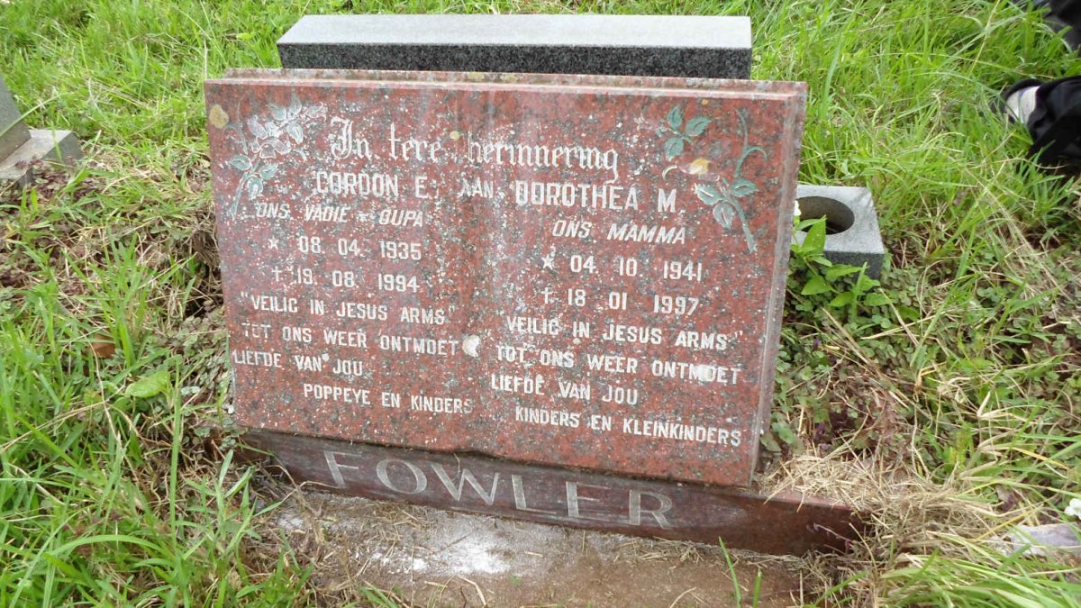 FOWLER Gordon E. 1935-1994 &amp; Dorothea M. 1941-1997