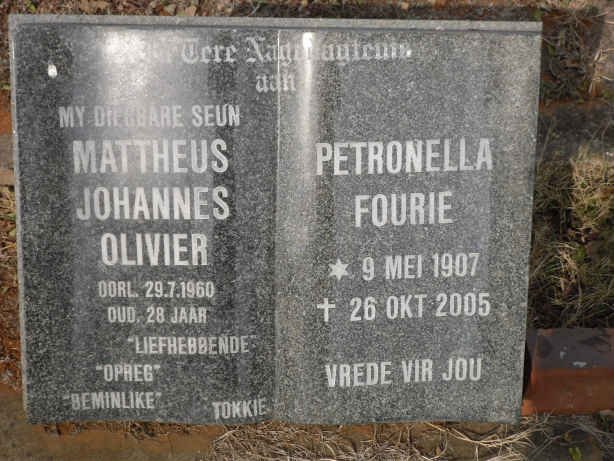 FOURIE Petronella 1907-2005 :: OLIVIER Mattheus Johannes -1960