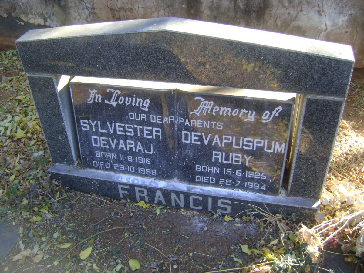 FRANCIS Sylvester Devaraj 1916-1988 &amp; Devapuspum Ruby 1925-1994