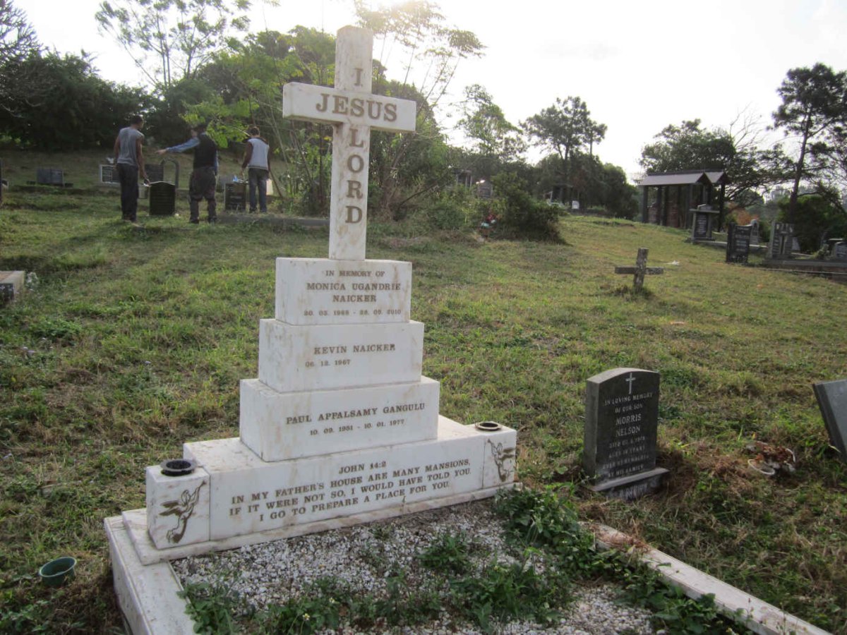 GANGULU Paul Appalsamy 1951-1977 :: NAICKER Kevin 1967- :: NAICKER Monica Ugandrie 1968-2010