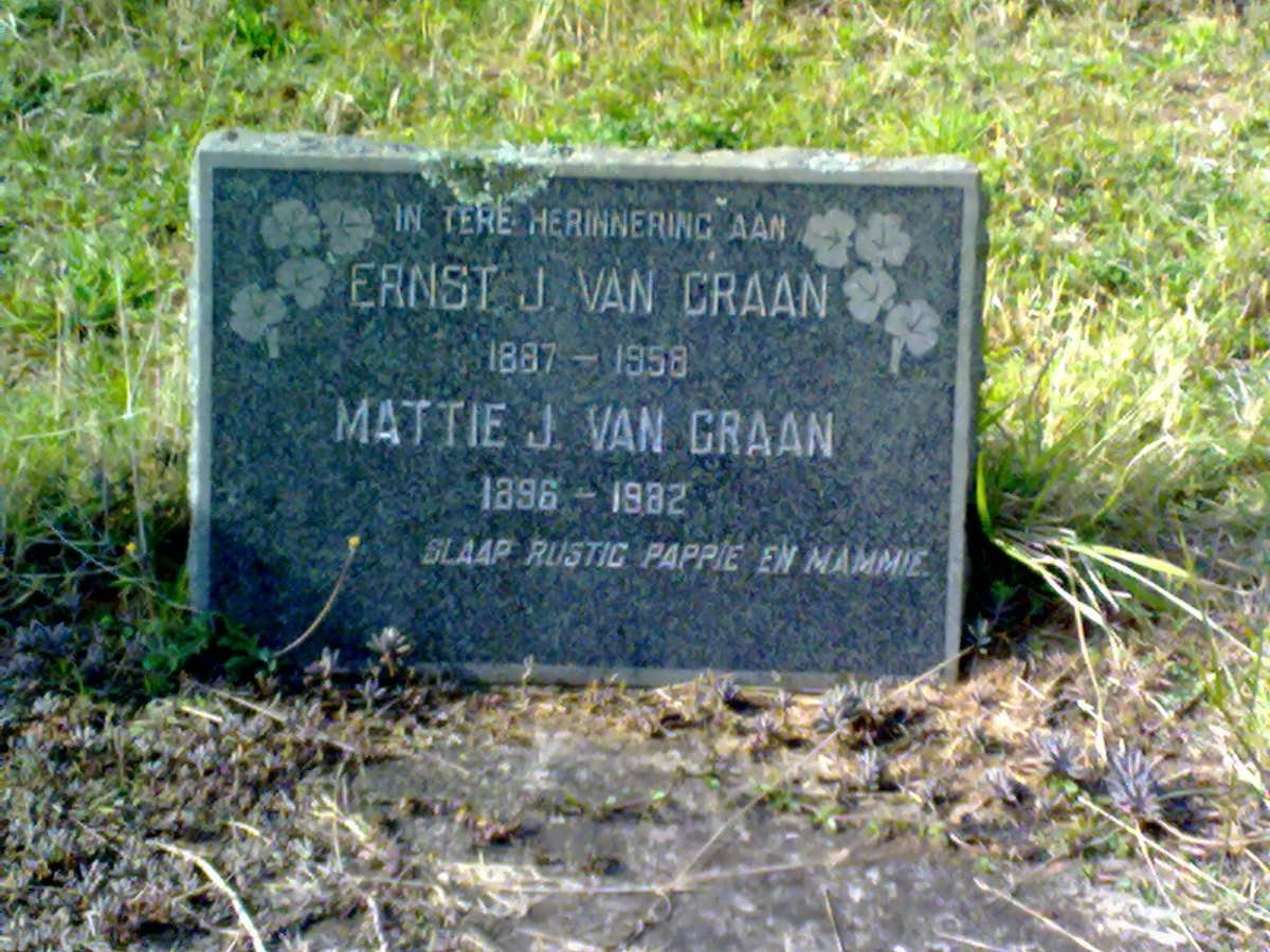 GRAAN Ernst J., van 1887-1958 &amp; Mattie J. 1896-1982 