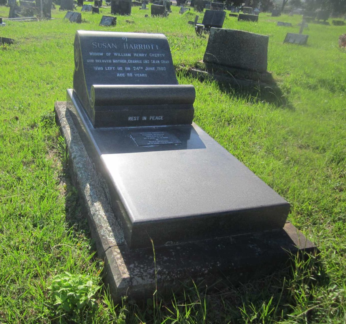 GRESTY Susan Harriott -1960 :: WILSON Bert 1909-1994 &amp; Naomi GRESTY 1910-2008