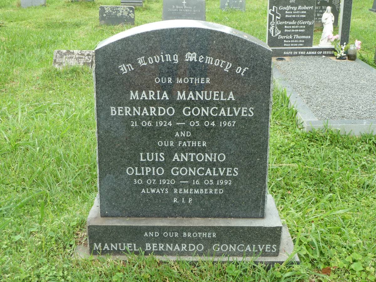 GONCALVES Luis Antonia Olipio 1920-1992 &amp; Maria Manuela Bernardo 1924-1967 :: GONCALVES Manuel Bernardo -2000