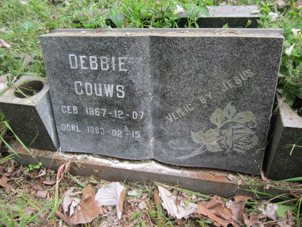 GOUWS Debbie 1967-1983
