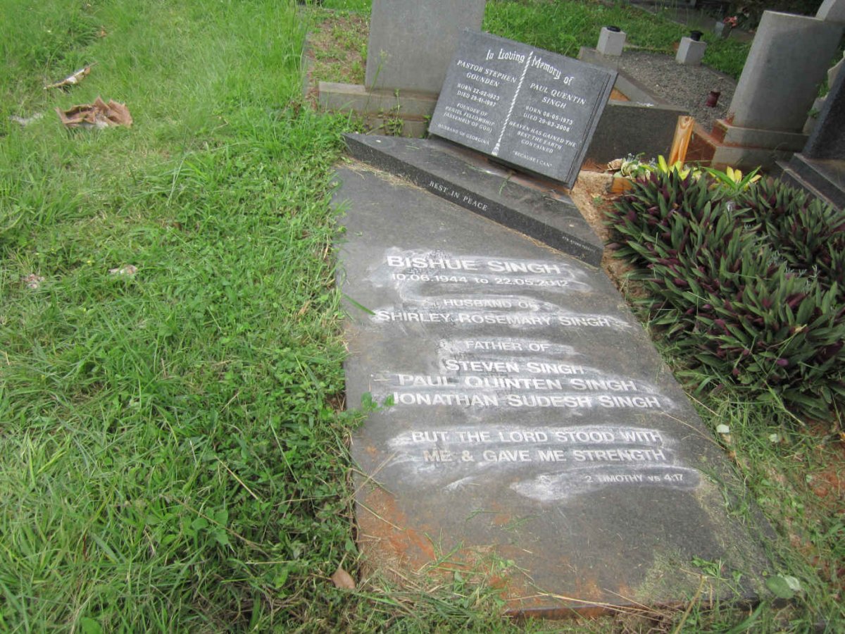 GOUNDEN Stephen 1923-1997 :: SINGH Bishue 1944-2012 :: SINGH Paul Quentin 1973-2008
