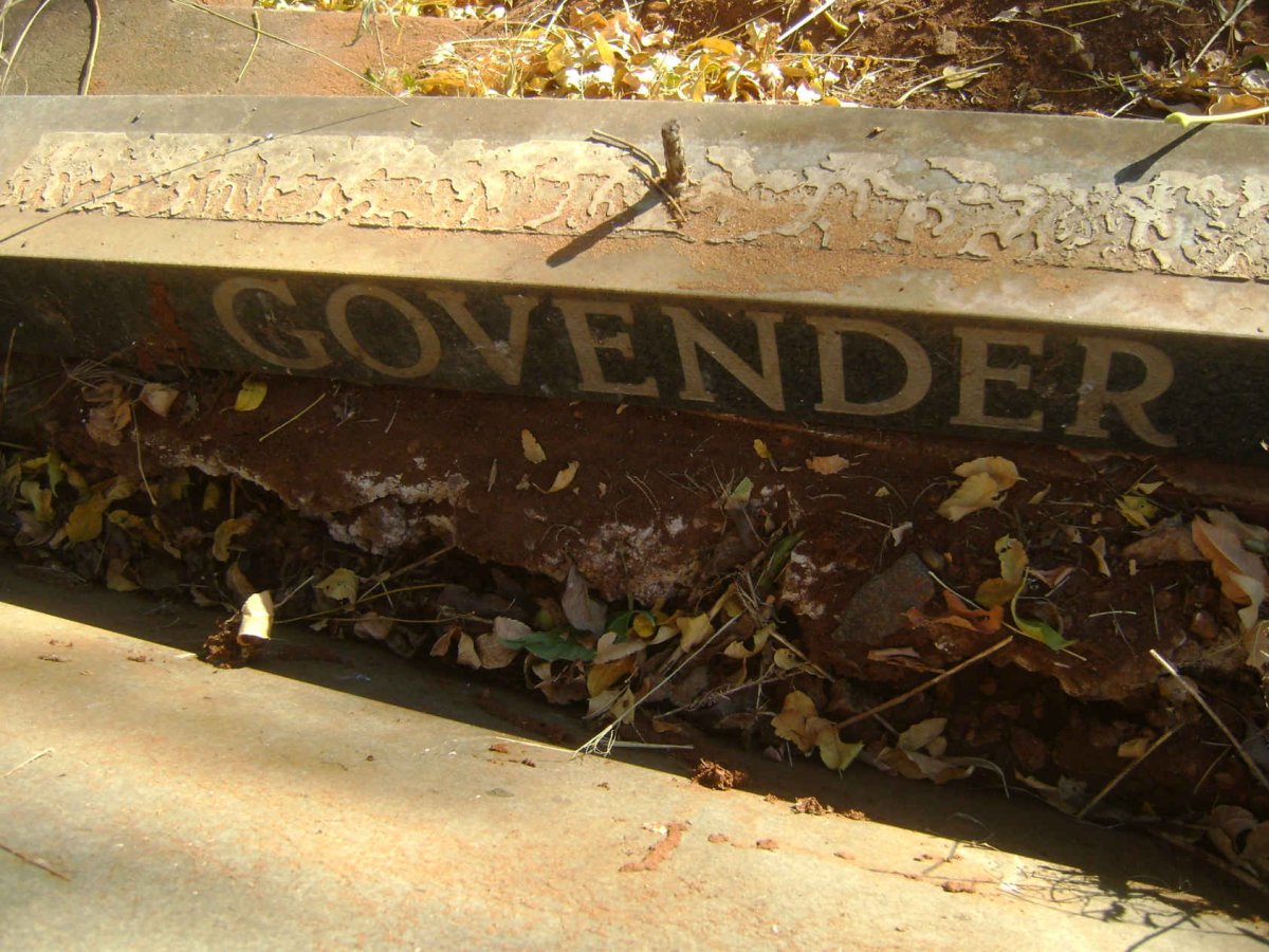 GOVENDER Nangepan -1954 :: GOVENDER Francis -1962 :: GOVENDER Cynthia Selvam -1988