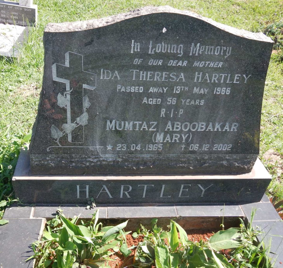 HARTLEY Ida Theresa -1966 :: HARTLEY Mumtaz Aboobakar 1965-2002