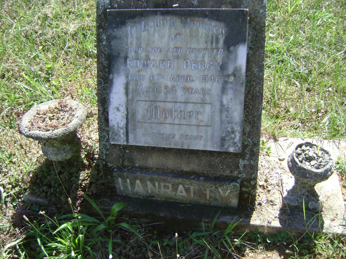 HANRATTY Edward Percy -1946 :: HANRATTY Laurel Beatrice  -1964