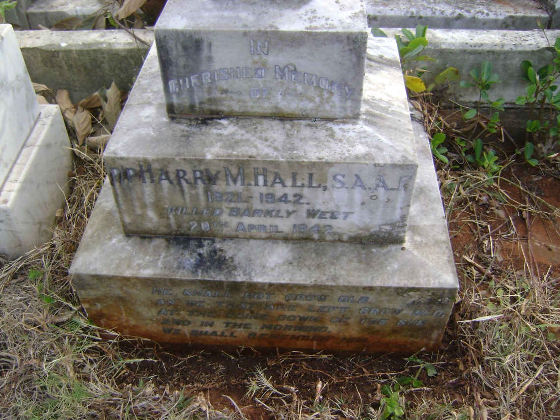 HALL Harry M. 1921-1942 &amp; Joan Althea 1926-1995 :: HALL Katie Harriet 1897-1982