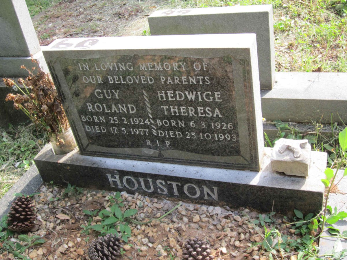 HOUSTON Guy Roland 1924-1977 &amp; Hedwige Theresa 1926-1993