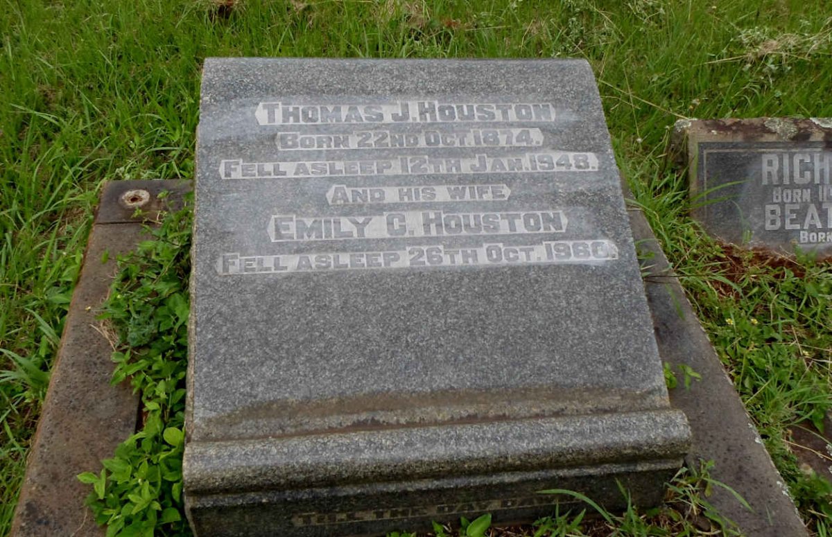 HOUSTON Thomas J. 1874-1948 &amp; Emily C. -1960