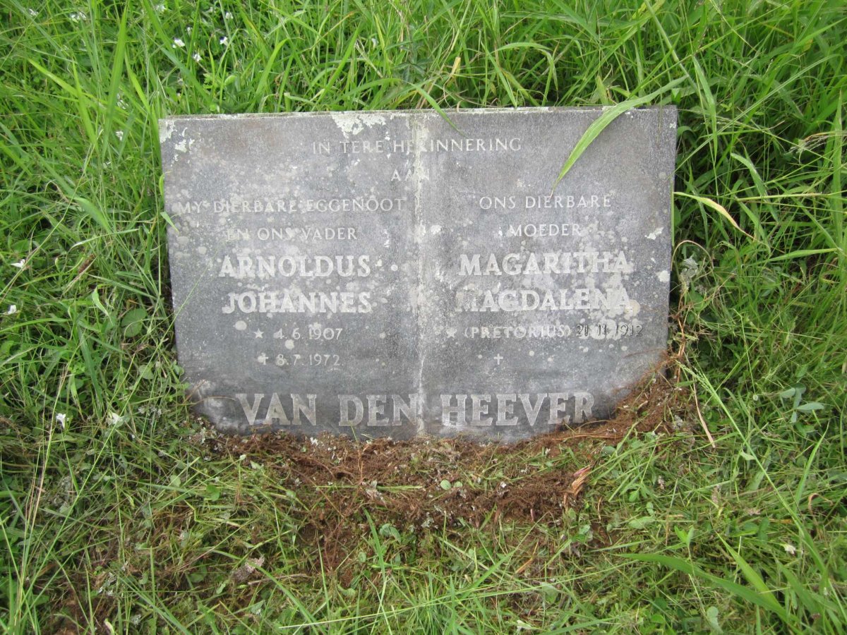 HEEVER Arnoldus Johannes, van den 1907-1972 &amp; Margaritha Magdalena PRETORIUS 1912-