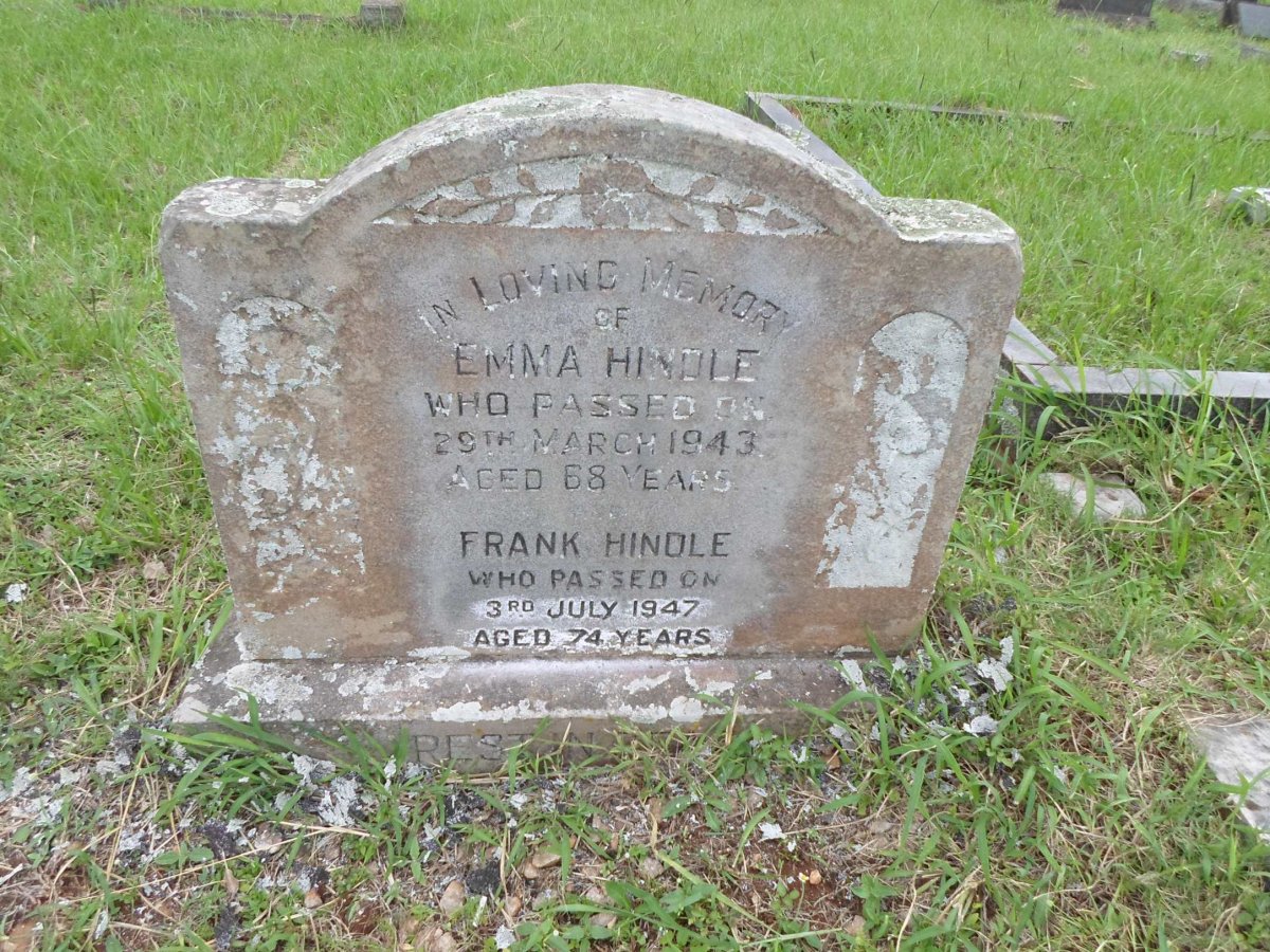 HINDLE Frank -1947 &amp; Emma -1943