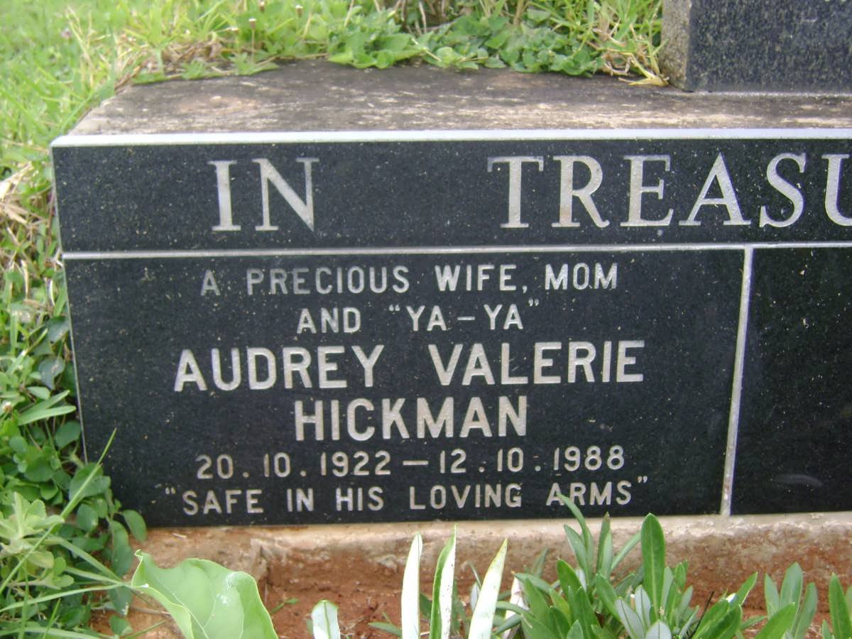 HICKMAN Vivian Leslie 1890-1974 &amp; Eva Maud BRIDGE 1889-1969 :: Errol Leslie 1922-2002 &amp; Audrey Valerie 1922-1988