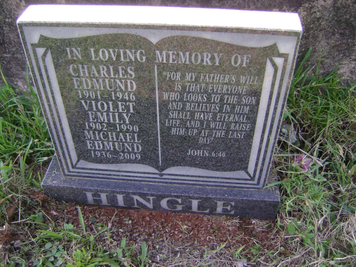 HINGLE Charles Edmund 1901-1946 :: HINGLE Violet Emily 1902-1990 :: HINGLE Michael Edmund 1936-2009