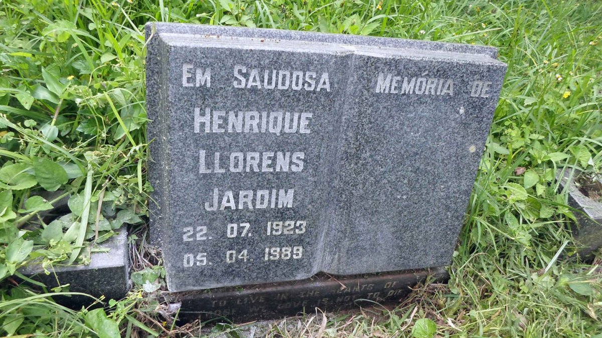 JARDIM E.M. Saudosa Henrique Llorens 1923-1989
