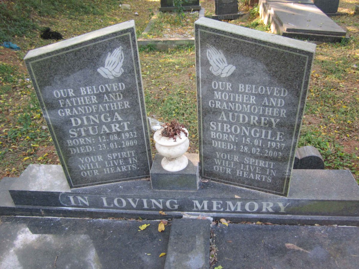 JALI Dinga Stuart 1932-2009 &amp; Audrey Sibongile 1937-2002