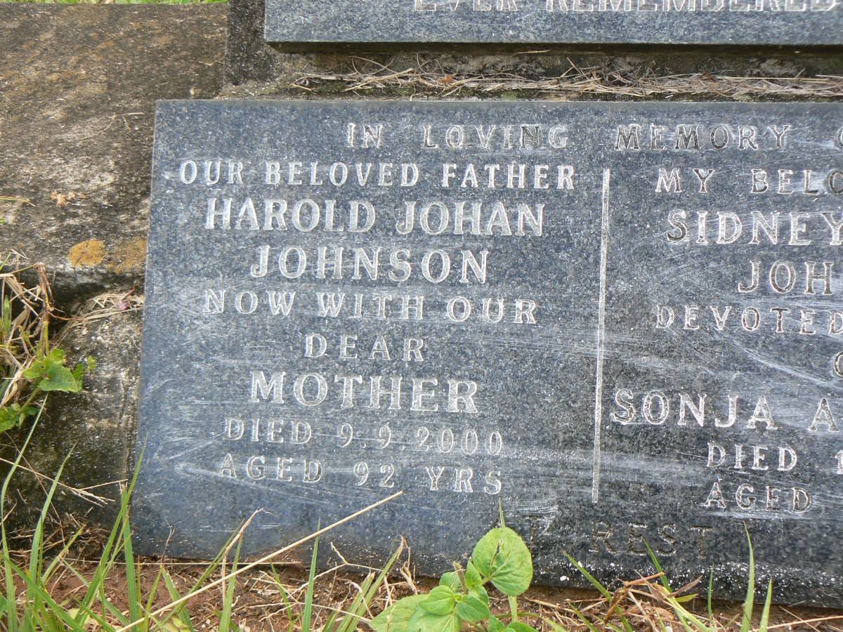 JOHNSON Harold Johan -2000 &amp; Sidney Mary 1974 :: JOHNSON Sara Matilda -1954