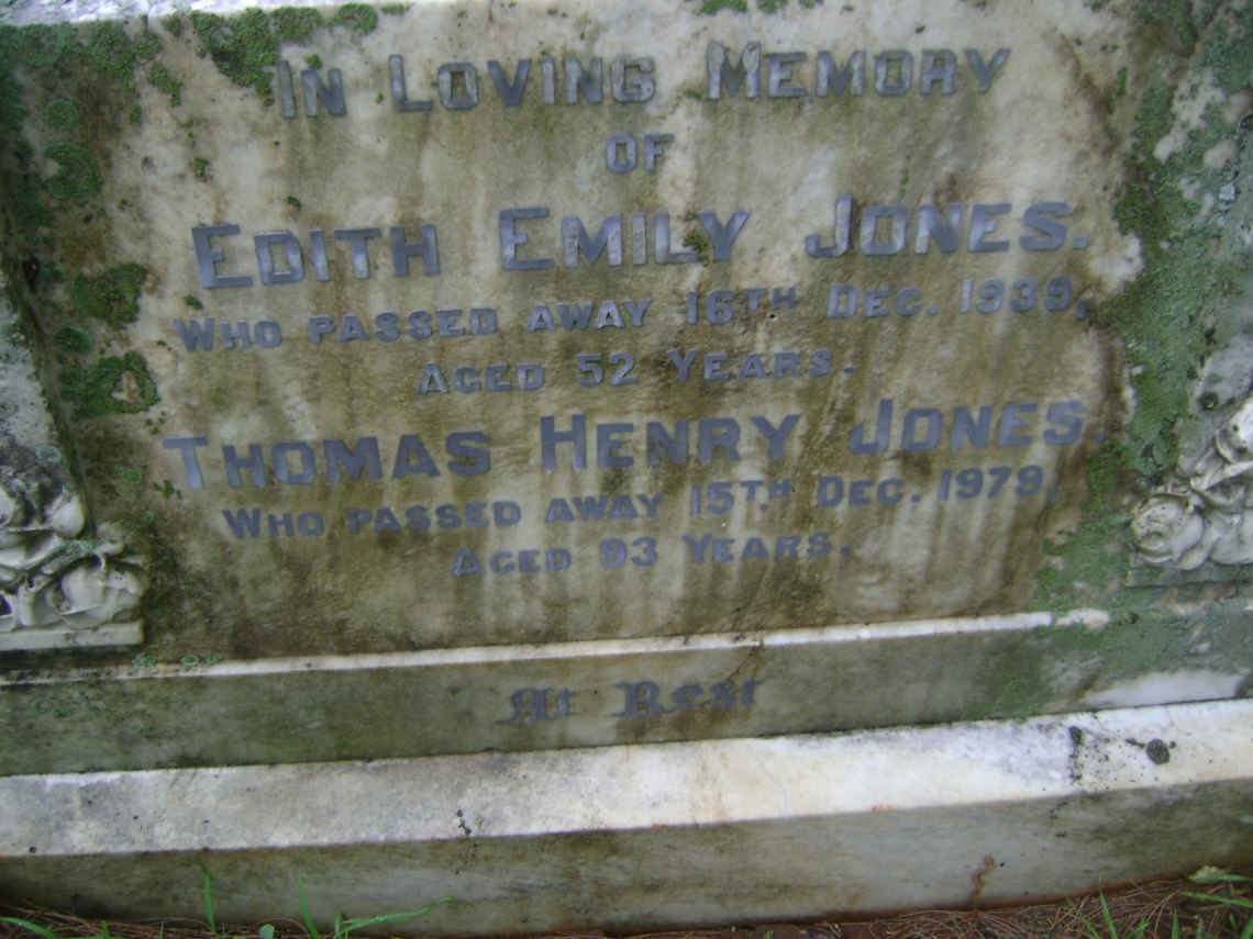 JONES Thomas Henry -1979 &amp; Edith Emily -1939