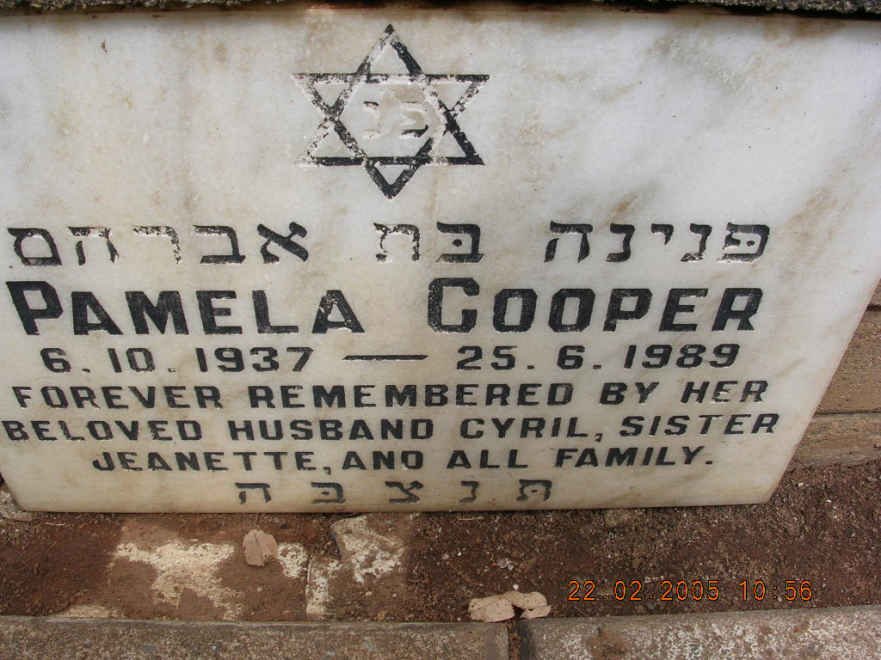 COOPER Pamela 1937-1989