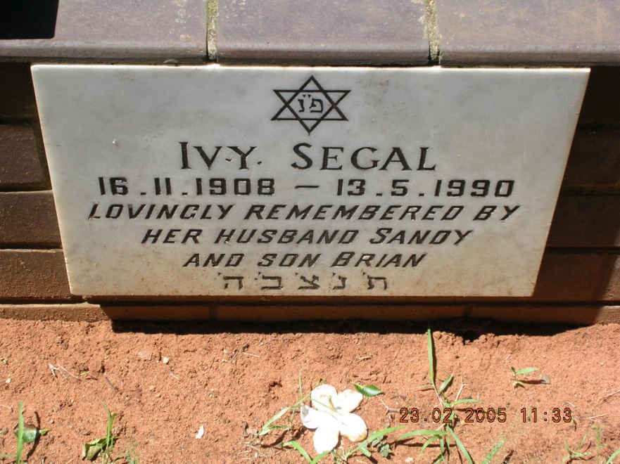SEGAL Ivy 1908-1990