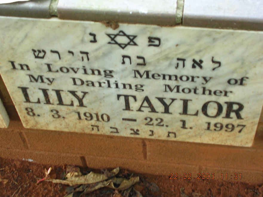 TAYLOR Lily 1910-1997