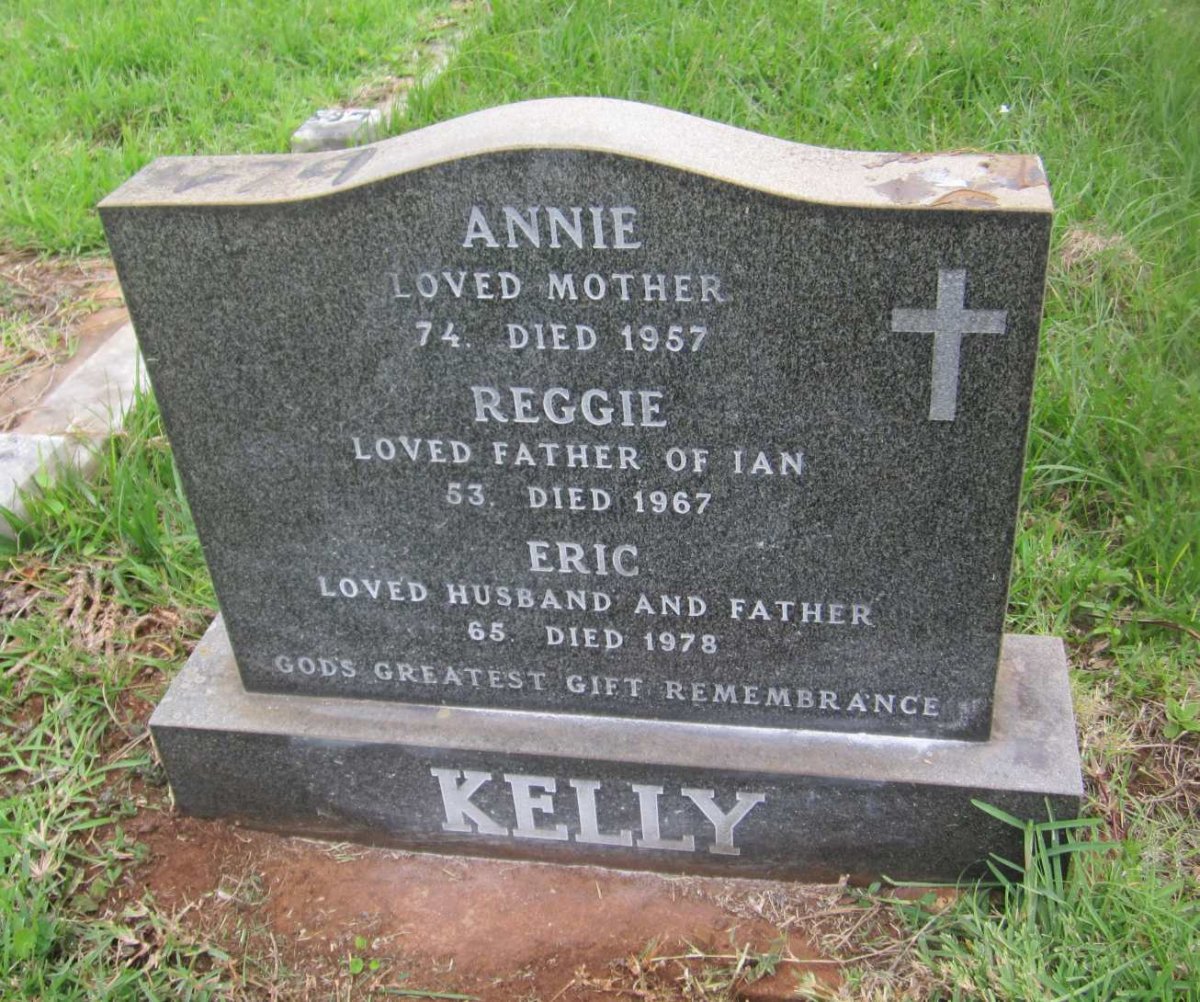 KELLY Annie -1957 :: KELLY Reggie -1967 :: KELLY Eric -1978