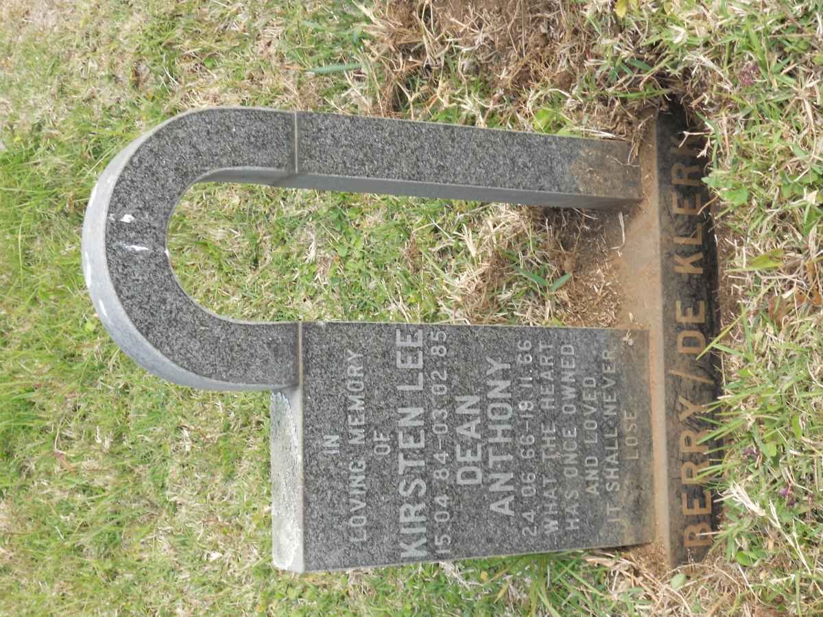 KLERK Dean Anthony, de 1966-1966 :: BERRY Kirsten Lee 1984-1985
