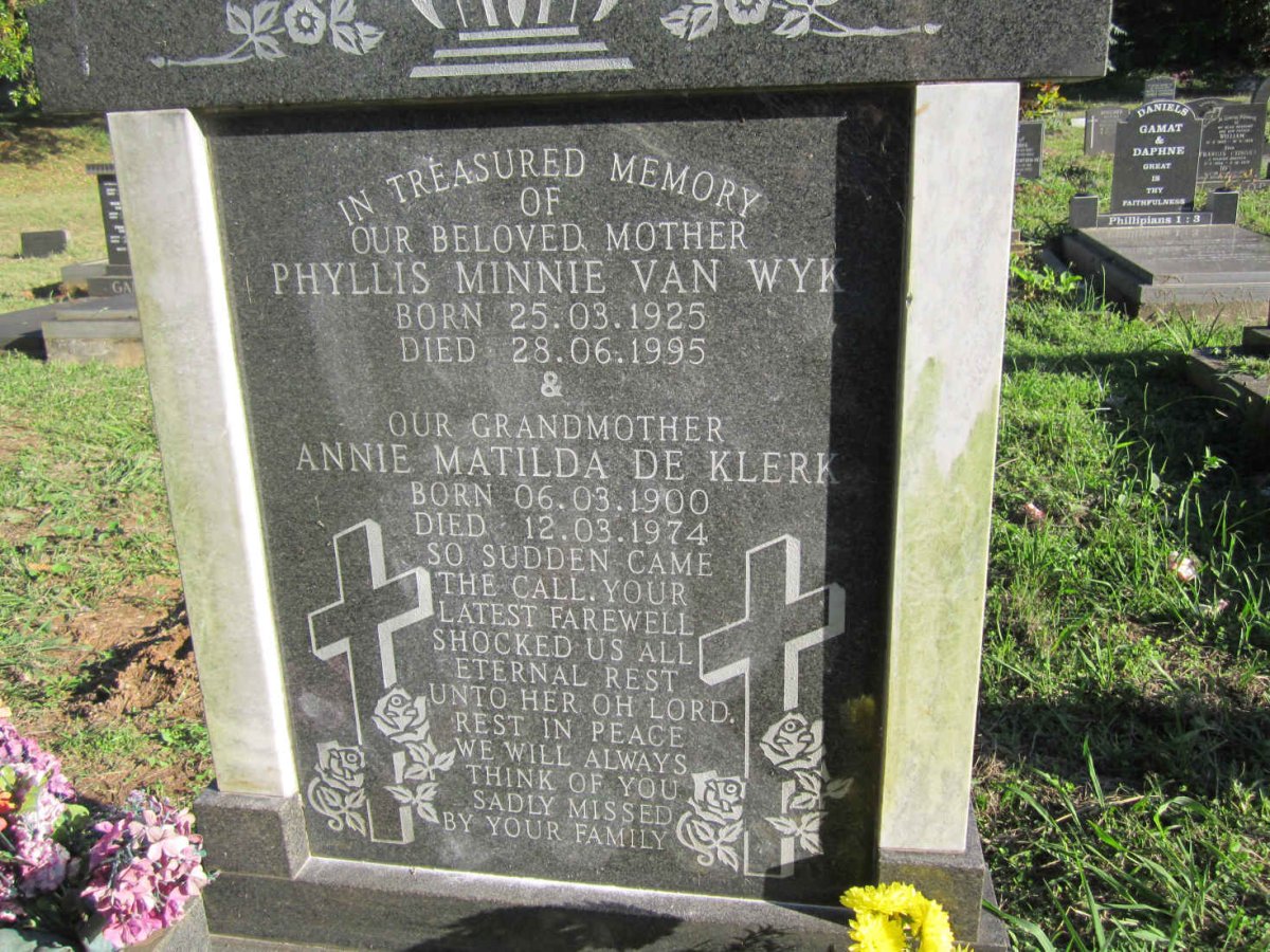 KLERK Annie Matilda, de 1900-1974 :: WYK Phyllis Minnie, van 1925-1995