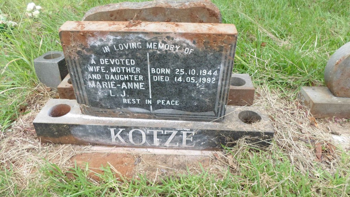 KOTZE Marie-Anne L.J. 1944-1992