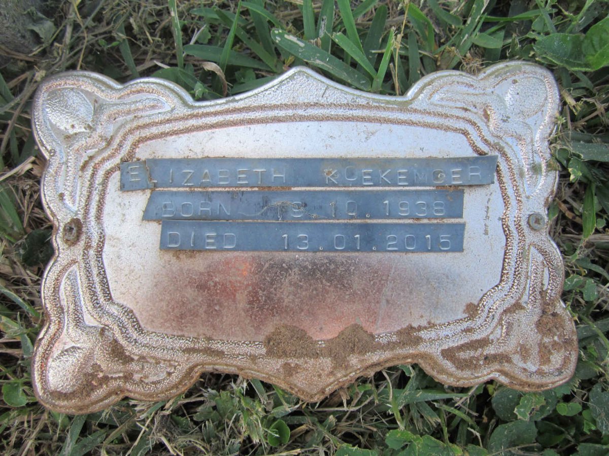 KOEKEMOER Elizabeth 1938-2015