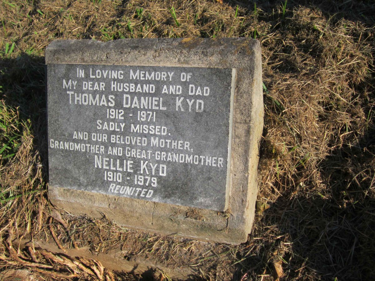 KYD Thomas Daniel 1912-1971 &amp; Nellie 1910-1979