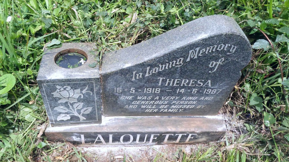 LALOUETTE Theresa 1918-1987