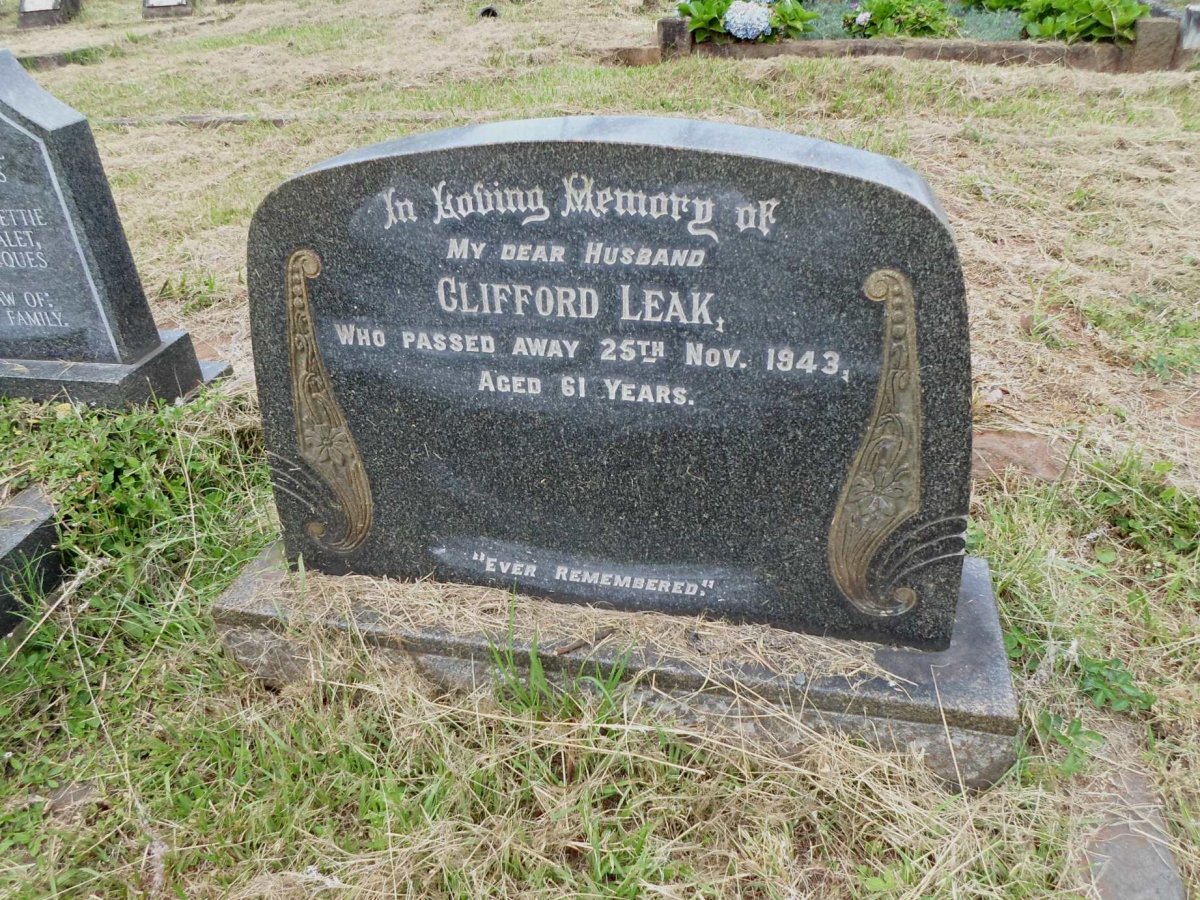 LEAK Clifford -1943