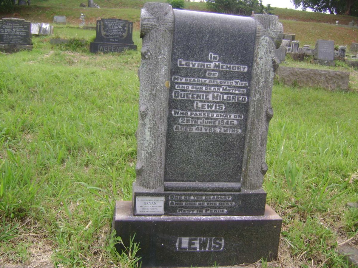 LEWIS Queenie Mildred -1946 :: LEWIS Bryan 1926-1997