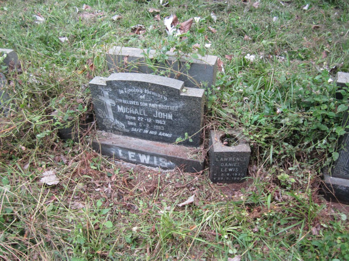 LEWIS Lawrence Daniel 1930-1986 :: LEWIS Michael John 1963-1983