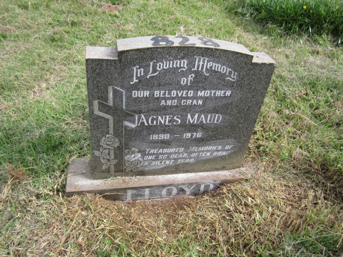 LLOYD Agnes Maud 1890-1976