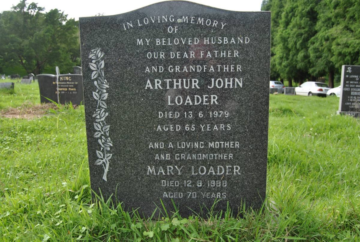 LOADER Arthur John -1979 &amp; Mary -1988