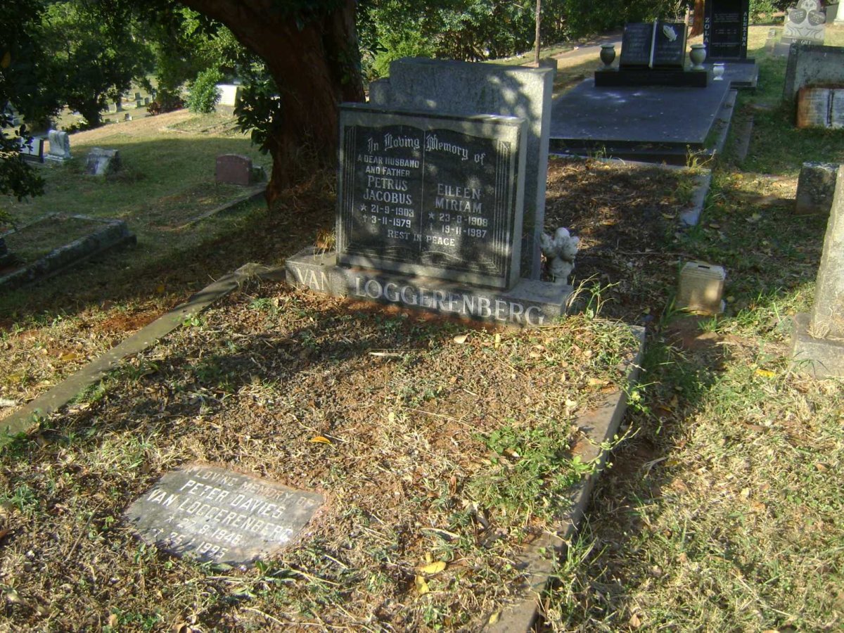 LOGGERENBERG Petrus Jacobus, van 1903-1979 &amp; Eileen Miriam 1908-1987 :: LOGGERENBERG Peter Davies, van 1946-1995