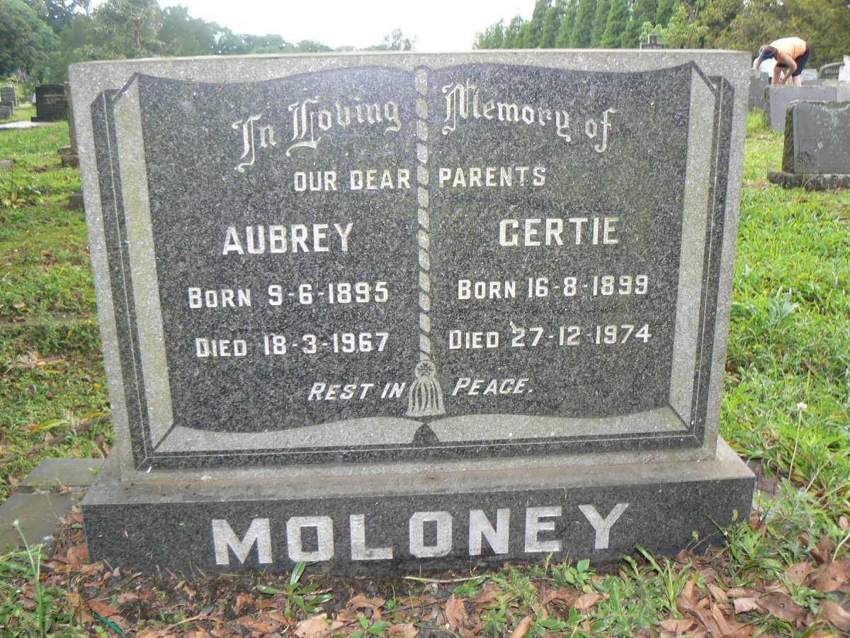 MOLONEY Aubrey 1895-1967 &amp; Gertie 1899-1974