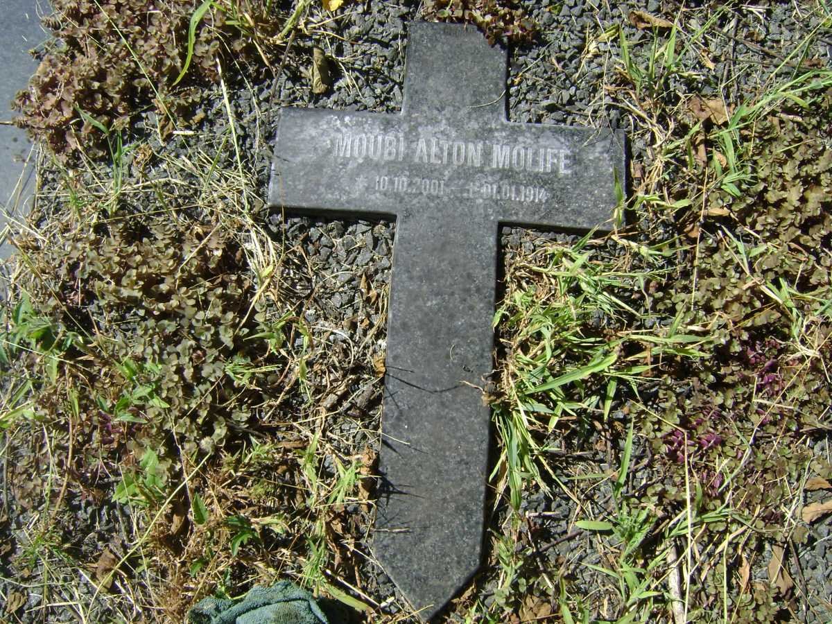 MOLIFE Mqubi Alton 1914-2001