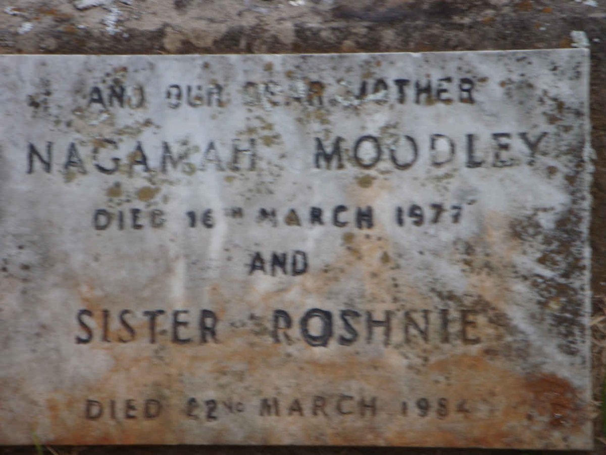 MOODLEY Nagamah -1977 :: MOODLEY Roshnie -1984