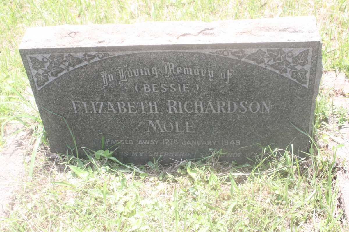 MOLE Elizabeth Richardson -1949