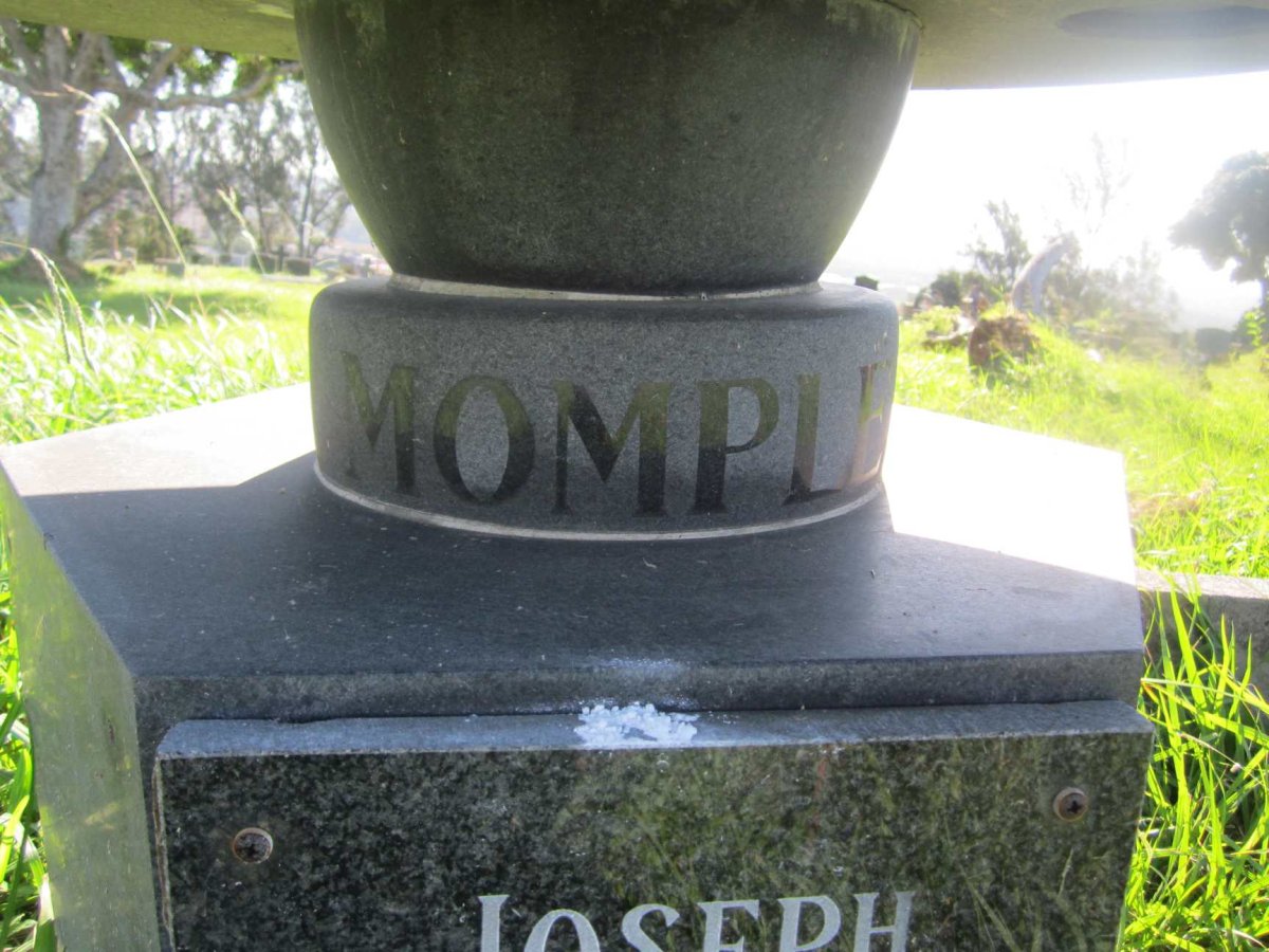 MOMPLE Joseph Trevor 1926-1995