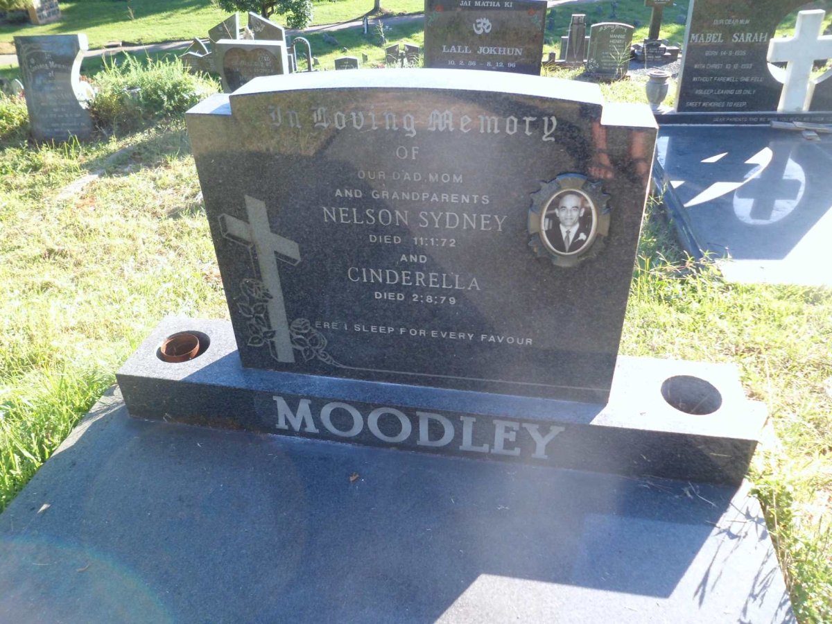 MOODLEY Nelson Sydney -1972 &amp; Cinderella -1979