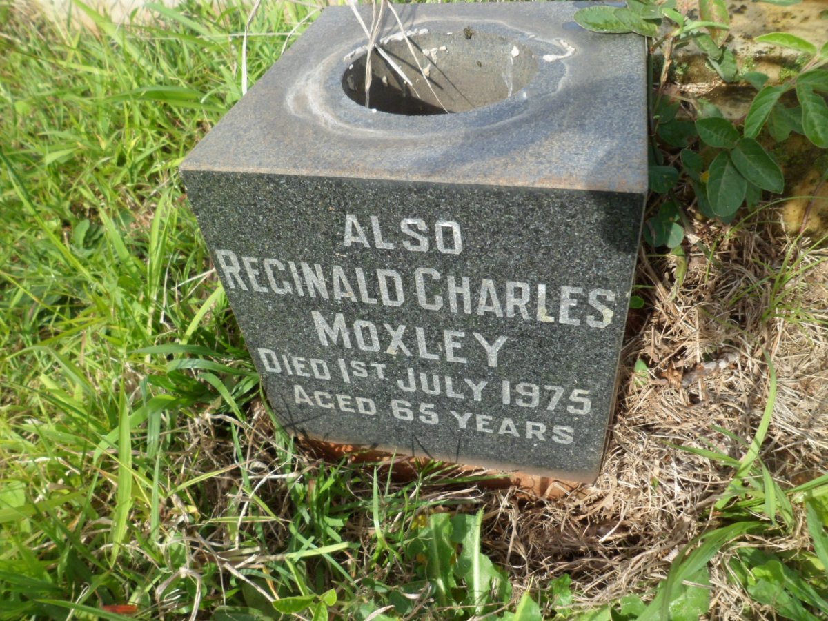 MOXLEY Reginald Charles -1975