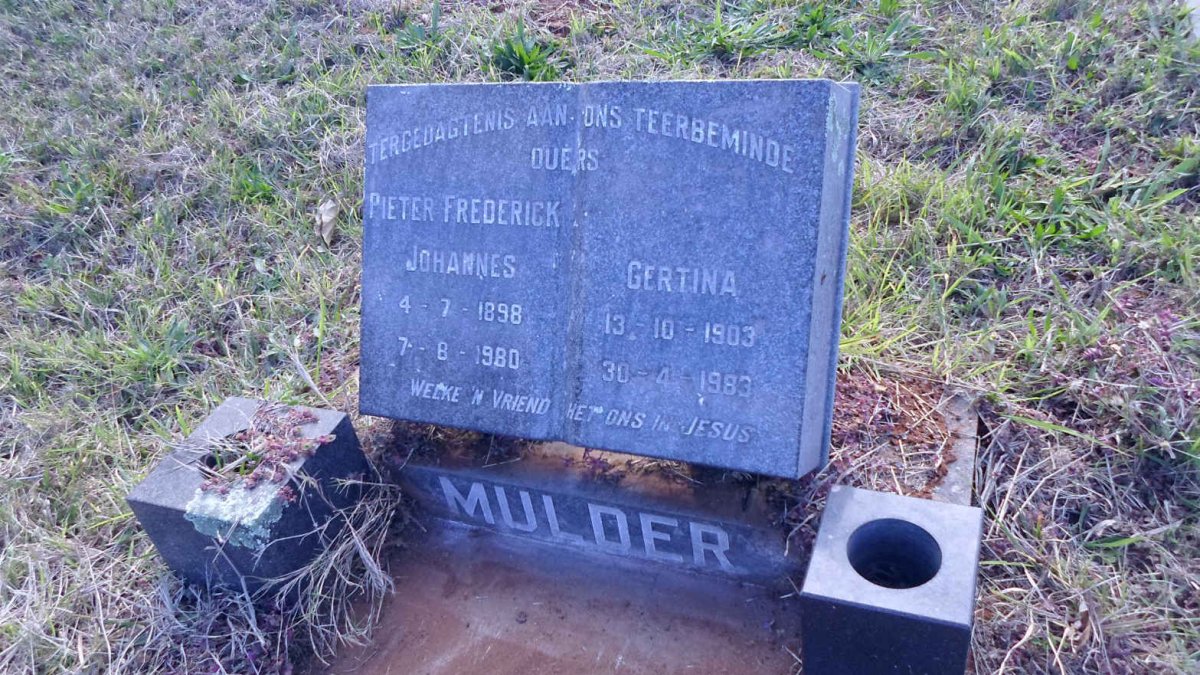MULDER Pieter Frederick Johannes 1898-1980 &amp; Gertina 1903-1983