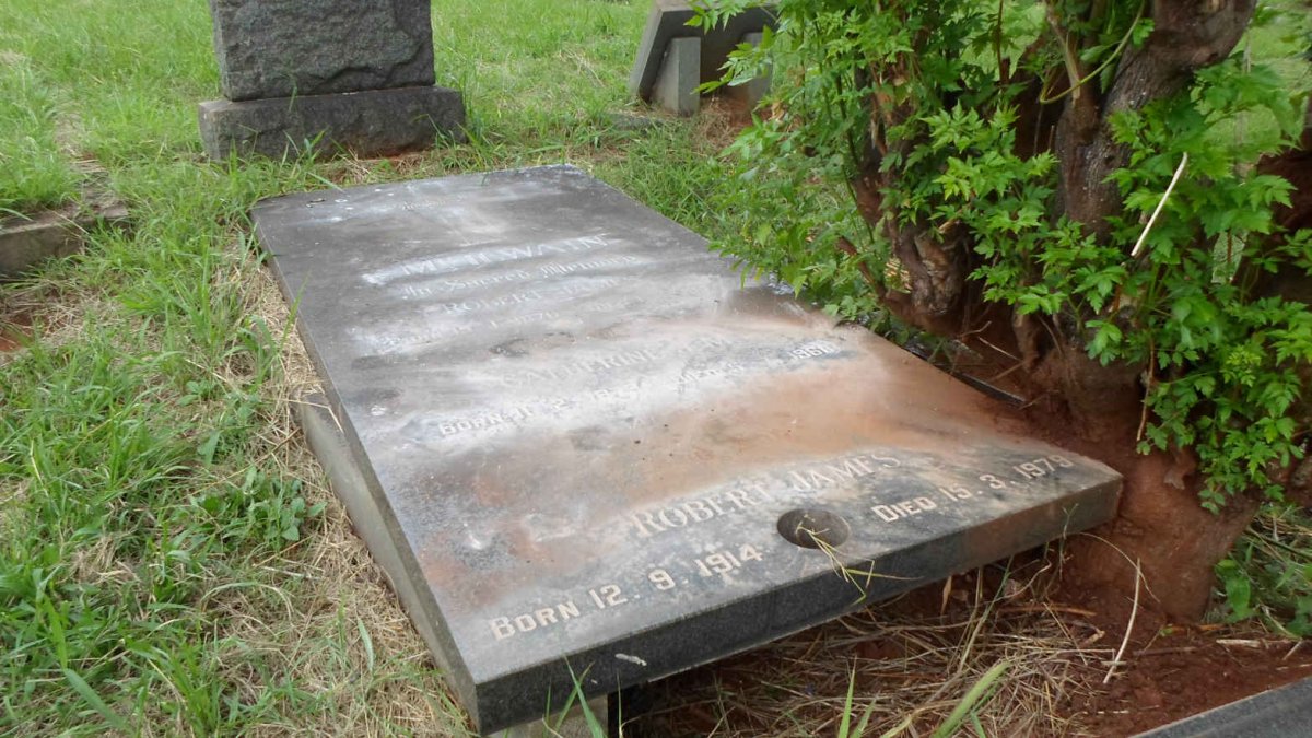 Mc ILWAIN Robert James 1876-1944 :: Mc ILWAIN Catherine J.M. 1879-1960 :: Mc ILWAIN Robert James 1914-1979