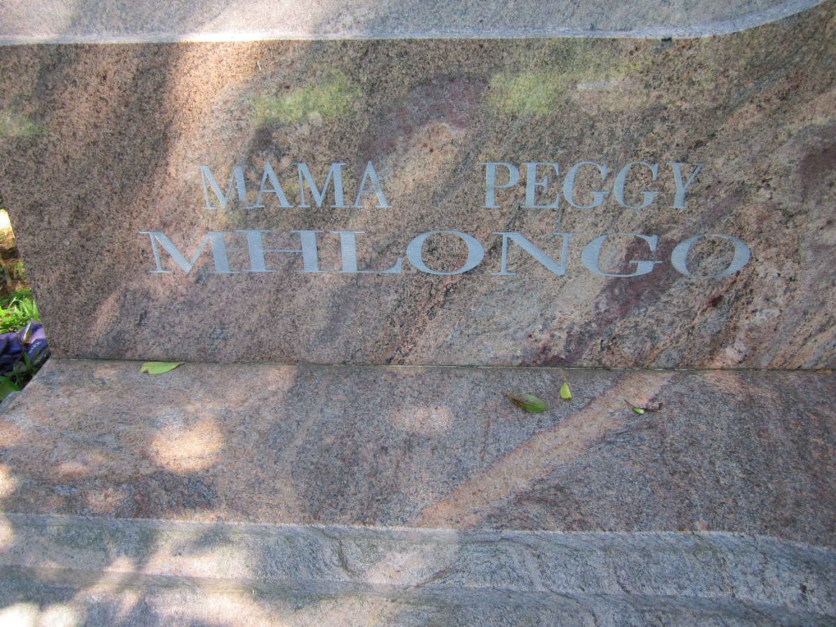 MHLONGO Mama Peggy 1930-2008